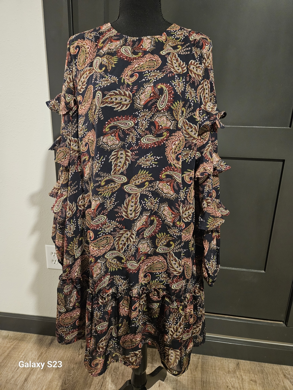 Very J Navy Paisley Ruffle-Sleeve Midi Dress